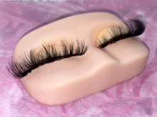 Charger l'image dans la galerie, Buttercup
