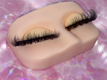 Muat gambar ke penampil Galeri, Lala
