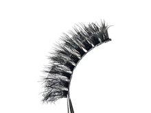 Lade das Bild in den Galerie-Viewer, AS IF
