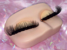 Lade das Bild in den Galerie-Viewer, Pinky Promise
