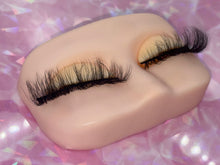 Muat gambar ke penampil Galeri, Marilyn
