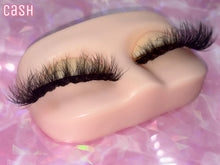 Lade das Bild in den Galerie-Viewer, Cash
