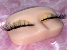 Lade das Bild in den Galerie-Viewer, Moonlight
