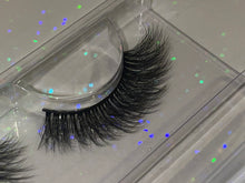 Muat gambar ke penampil Galeri, Michelle
