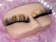 Lade das Bild in den Galerie-Viewer, Dream Girl
