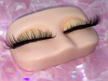 Lade das Bild in den Galerie-Viewer, Melody
