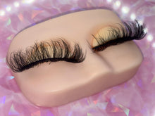 Lade das Bild in den Galerie-Viewer, Dream Girl
