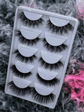 Muat gambar ke penampil Galeri, Black Widow Lash Pack
