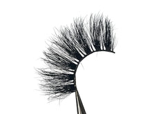 Lade das Bild in den Galerie-Viewer, After Hours
