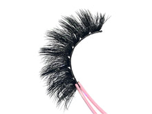 Lade das Bild in den Galerie-Viewer, Naomi
