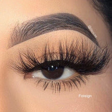 Lade das Bild in den Galerie-Viewer, Foreign
